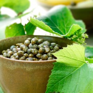 CAPPERI E FOGLIE DI VITE