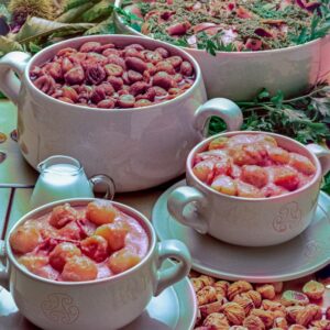 MALTAGLIATI DI CASTAGNE IN SALSA AGLIATA AL PREZZEMOLO, ZUPPA DI CASTAGNE CON PANNA E SPECK, BUSECCA - GI 45810 - 2022 -