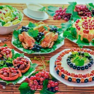 CROSTONI AI FEGATINI, GALLETTE IN SALSA, INSALATA DELLA VIGNA, BAVARESEALLO ZABAIONE, TORTA DI FORMAGGIO - S108840 - 2180