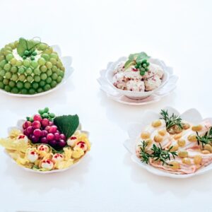 TORTA DI FORMAGGIO E UVA, FILETTI DI SOGLIOLA E UVA, INSALATA E UVA, SORBETTO DI UVA E CROCCANTE - S152900 - 2208