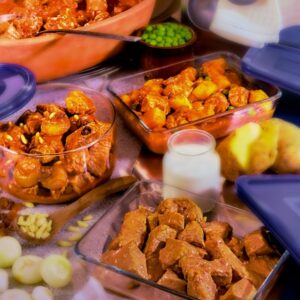 S 0200 SPEZZATINO CLASSICO, CON PAPRICA E YOGURT, CON CIPOLLINE E FRUTTA SECCA, CON PISELLI E PATATE