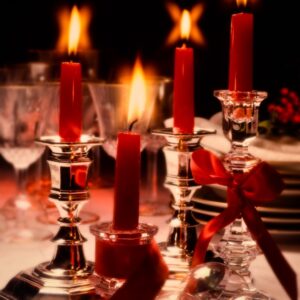 GI 52880 CANDELE SULLA TAVOLA