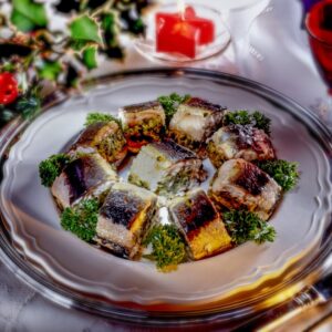 S 112910 ANGUILLA RIPIENA AL VERDE