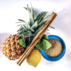ANANAS, CANNELLA, LIMONI, STECCA DI CANNELLA, ZUCCHERO DI CANNA - 3880