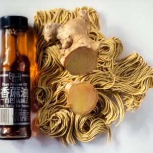 NOODLES , OLIO DI SESAMO, ZENZERO
