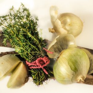 INGREDIENTI, MAZZETTO DI TIMO, CIPOLLE BIANCHE - 3960