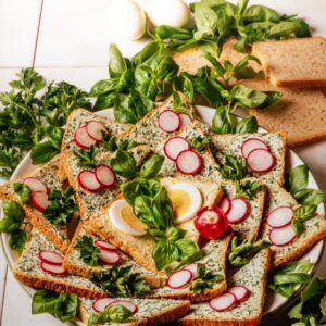 TARTINE INTEGRALI ALLE ERBE
