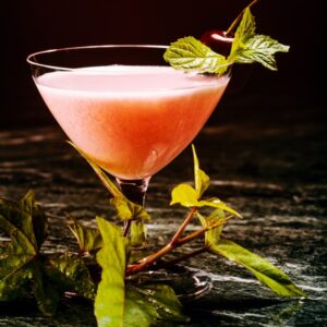 COCKTAIL ALLA PESCA E MANDORLE