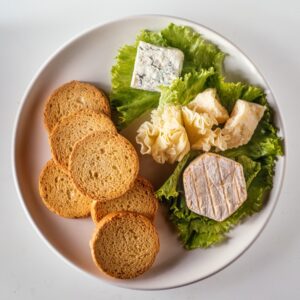 PANE BISCOTTATO E FORMAGGI - 6916