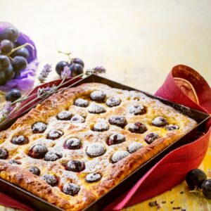 TORTA CON UVA NERA