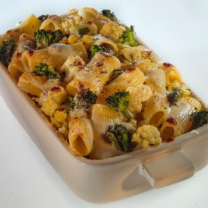 PIROFILA DI RIGATONI CON SCALOGNI, CAVOLFIORE E BROCCOLI