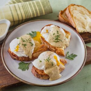 PANE CON UOVA IN CAMICIA E SALSA - 7342