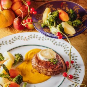 FILETTO DI MANZO CON CHEVRE E SALSA DI ZUCCA - 7980