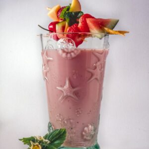 FRULLATO ALLE FRAGOLE CON SPIEDINO DI FRUTTA - 8112