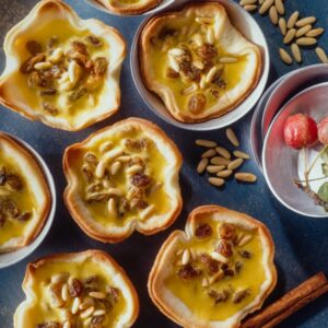 DOLCETTI CON UVETTA E PINOLI