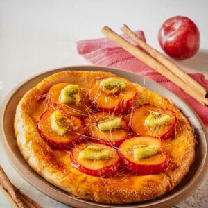 PIZZA DOLCE CON PRUGNE KIWI E CANNELLA - 8659