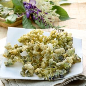 FIORI FRITTI DI SAMBUCO E GLICINE