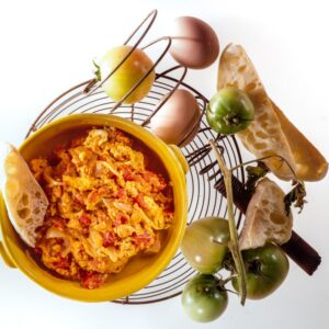 UOVA STRAPAZZATE AL POMODORO