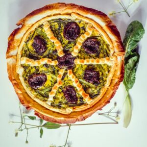 TORTA SALATA DI ERBETTE E PRUGNE SECCHE - 9699