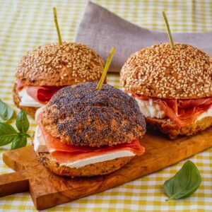PANINI CON BRIE E PROSCIUTTO CRUDO - 9716