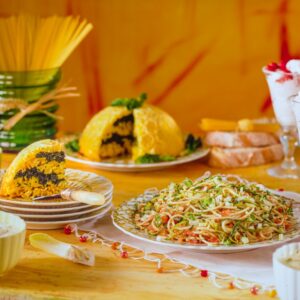 ZUCCOTTO DI PASTA ALLO ZAFFERANO SPINACI E SPAGHETTI MAGGIORANA FORMAGGIO POMODORI