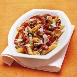 PENNE CON PEPERONI SALAME PECORINO E OLIVE - 3080