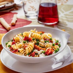 FUSILLI CON CRUDO PISELLI E FETA - 3089