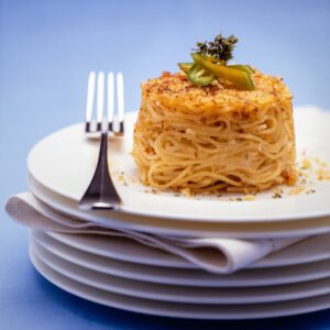 SPAGHETTI CON PEPEROCINO POMDORI VERDI E PANGRATTATO - 128386