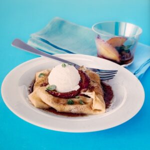 CREPES CON PESCHE E GELATO ALLA PANNA - 3185