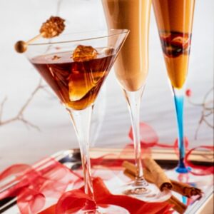 COCKTAIL AL TEA E ALLA CREMA ALL'UOVO