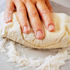 STEP LAVORARE LA PASTA - 4430