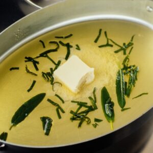 SOGLIOLA ALLA BURRO E SALVIA SOGLIOLA ALLA MUGNAIA (STEP 1)