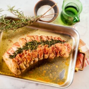 ARROSTO LEGATO CON PANCETTA E ROSMARINO