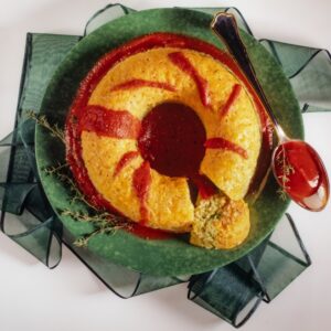 ANELLO DI RISO ALLO ZAFFERANO E UOVA CON SALSA DI POMODORO - 4066
