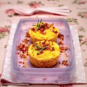 MINI SFORMATINO DI SPAGHETTI SALTATI CON UOVA PANCETTA E ROSMARINO - 4125