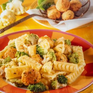 PASTA CON POLPETTE DI BROCCOLI E CAVOLFIORI - 6020