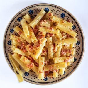 TORTIGLIONI CON EMMENTAL E PROSCIUTTO COTTO - 6027
