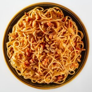 SPAGHETTI CON VERZA PANCETTA POMODORO E PINOLI - 6040
