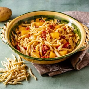TROFIE CON PANCETTA PATATE E CIPOLLE - 6057