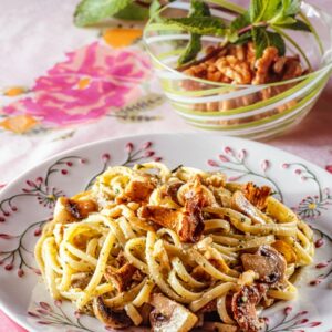 TRENETTE CON PESTO E FINFERLI - 6061