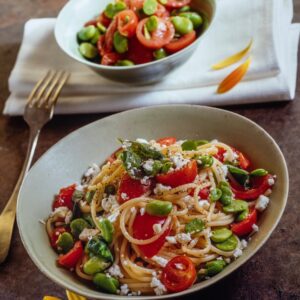 SPAGHETTI CON POMODORI MOZZARELLA E FAVE - 6066