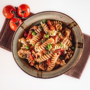 FUSILLI CON TONNO CAPPERI, POMODORO E TONNO - 6074
