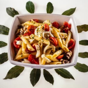 PENNE LISCE CON POMODORI E CALAMARI - 6080