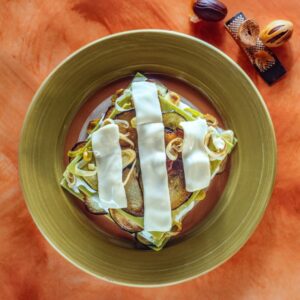 LASAGNE AGLI SPINACI CON MELANZANE PORRI E PROVOLONE - 6101