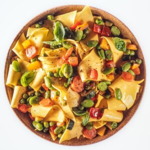 MALTAGLIATI CON FAVE PISELLI ZUCCHINE E POMODORI - 6110