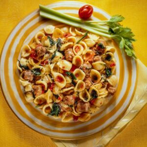 ORECCHIETTE CON CIME DI RAPA POMODORI SALSICCIA E PECORINO - 6143