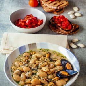 ZUPPA DI FAGIOLI BIANCHI DI SPAGNA E COZZE