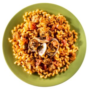 Fusilli lunghi con pomodoro e vongole veraci