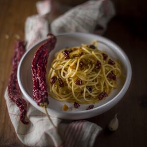 PASTA CON I PEPERONI CRUSCHI - 6399