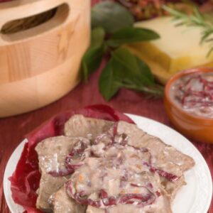 STUFATO CON MONTASIO E RADICCHIO - K3887